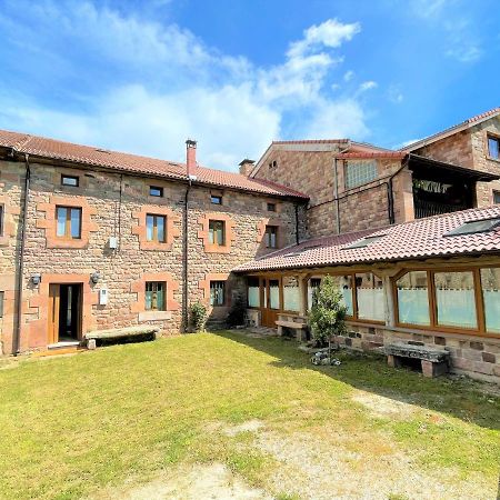 El Rincon De Golobar En Brañosera Kültér fotó