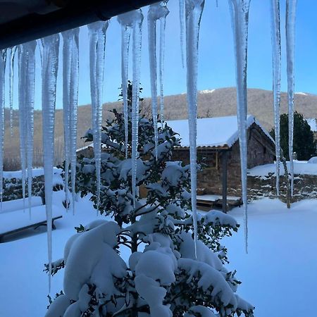 El Rincon De Golobar En Brañosera Kültér fotó