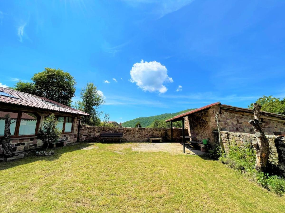El Rincon De Golobar En Brañosera Kültér fotó